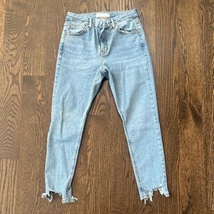NWOT Topshop Light Blue Cropped Jeans with Frayed Hem